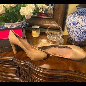 Vince Camuto nude heels